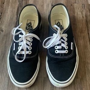 Vans W (8) M (6.5)